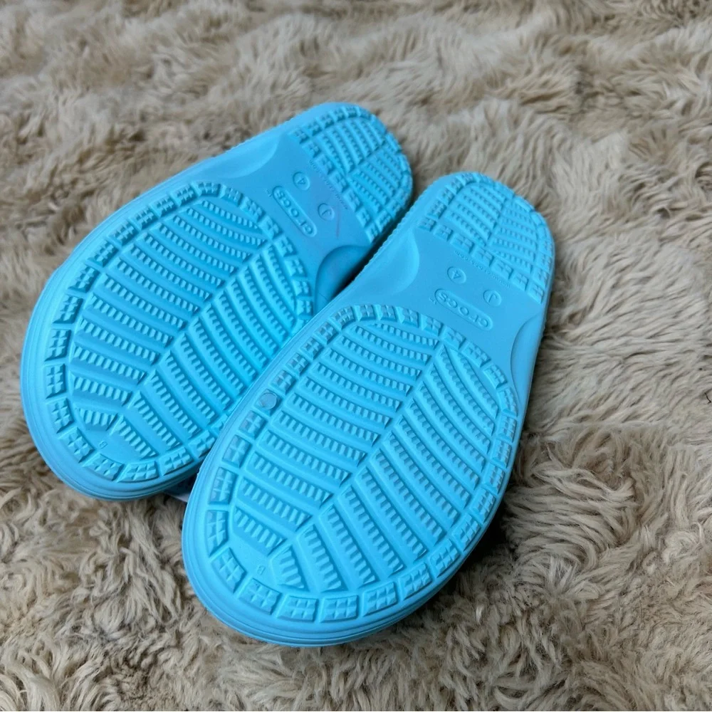 CROCS nwt teal